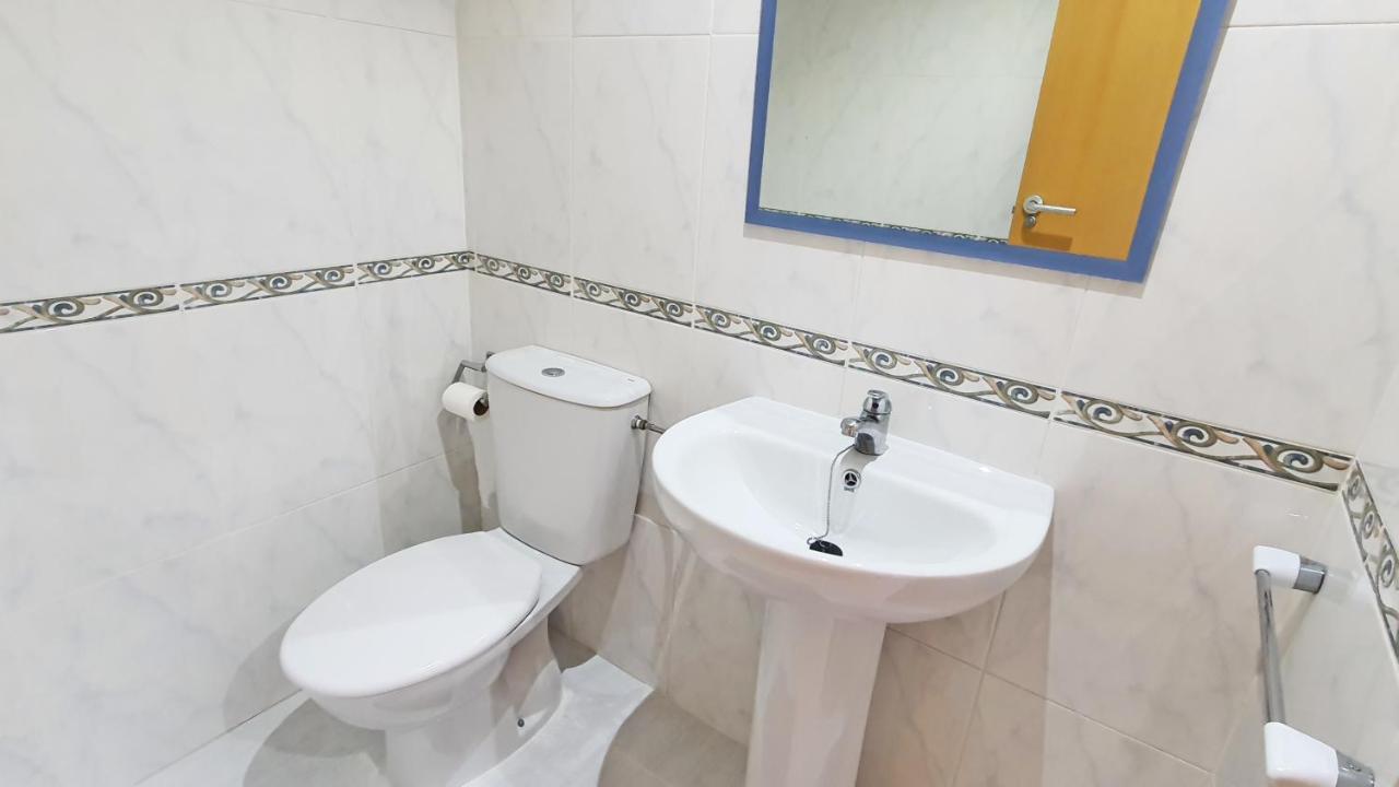 Universidad Del Mar - Alquiler Solo Familias Gandia Luaran gambar